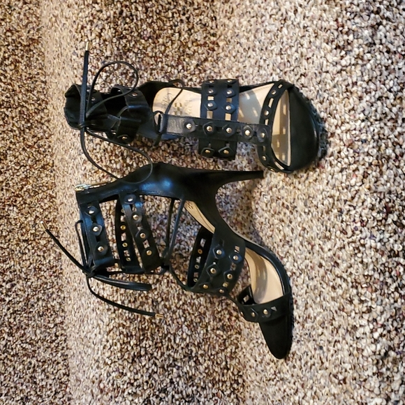 🖤💋Vince Camuto💋🖤Kazie lace up black heels with zipper, size 8. - Picture 5 of 16